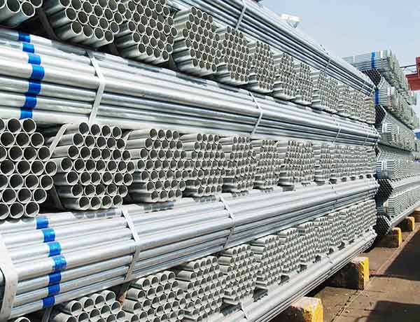 galvanized pipe greenhouse1.jpg