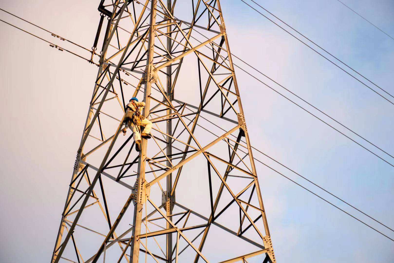 angle steel transmission tower2.jpg